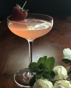 Strawberry Fizz Cocktail