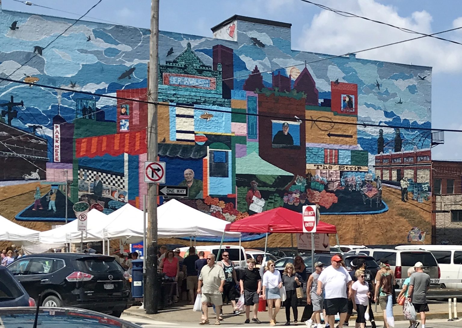 The Pittsburgh Strip District | A Historic Market and Foodie's Paradise